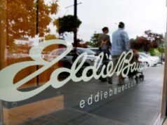 Varejista Eddie Bauer pede falência