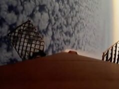 O cenário deste pouso épico do foguete SpaceX rouba a cena.