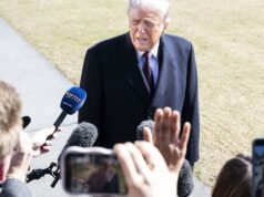 ‘Não muito satisfeito’ com negociações com o Irã, Donald Trump mantém opção militar em jogo