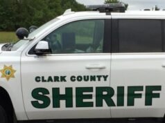 Adolescente de 15 anos é acusado de esfaquear colega de classe até a morte no banheiro de uma escola de Vancouver