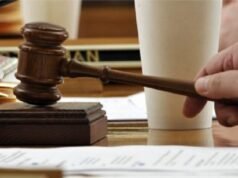 Júri considera treinadora de torcida de elite de Walt culpada de agressão sexual