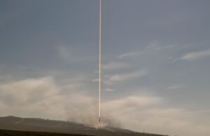 SpaceX retoma voos do Falcon 9 e lança satélites Starlink da Califórnia