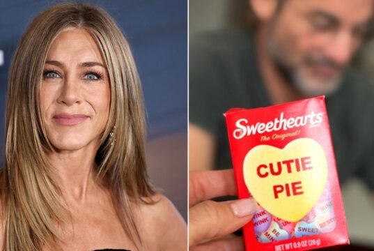 Jennifer Aniston compartilha um momento do Dia dos Namorados com o namorado Jim Curtis