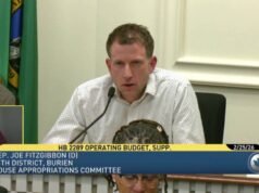 O líder da Câmara de Washington, Joe Fitzgibbon, pede desculpas por beber álcool antes de ouvir