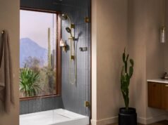 O novo chuveiro de Kohler reutiliza água suja para mantê-la limpa.