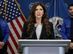 O administrador Trump pediu à Suprema Corte que permitisse que Noem acabasse com o TPS para os sírios