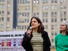 Um representante de La Compora Políticas El Intransigente rejeitou veementemente a nova lei universitária