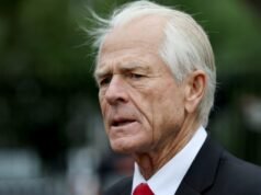 Navarro diz que as expectativas para o número de empregos mensais precisam ser reduzidas “significativamente”, citando demissões