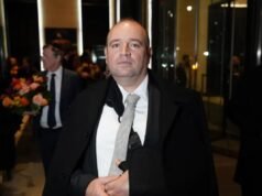 O herói de Bondi Beach, Ahmed al-Ahmed, compartilha atualizações de resgate após massacre