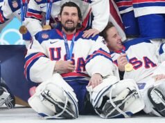 Quem é Connor Hellebuyck? Goleiro da equipe dos EUA receberá Medalha Presidencial da Liberdade