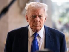 Ross Douthat diz que Donald Trump perdeu a América após um ano no cargo