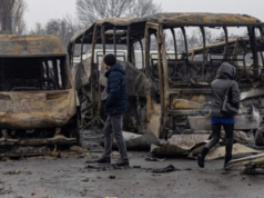 Duas pessoas morreram em ataques de drones na Ucrânia e na Rússia antes das negociações de paz mediadas pelos EUA