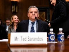 CEO da Netflix rejeita exigência de Trump de demissão de Susan Rice