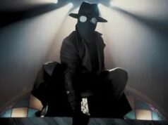 Assista ao Homem-Aranha de Nicolas Cage em preto e branco