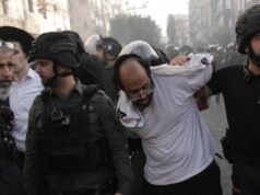 Netanyahu condena a ‘idade mínima’ em que mulheres soldados das FDI foram resgatadas por manifestantes em uma cidade israelense ultraortodoxa | Notícias do mundo