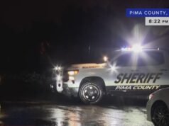 Três pessoas foram levadas sob custódia enquanto uma equipe da SWAT revistava a propriedade na investigação de Nancy Guthrie