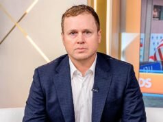 Spencer Pratt aborda as preocupações do ICE no comício de campanha do prefeito de Los Angeles