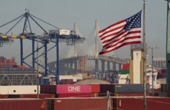 As tarifas de Trump custaram às famílias dos EUA US$ 1.000 no ano passado: Análise