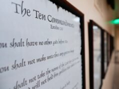 5º Circuito suspende avanços na lei dos Dez Mandamentos da Louisiana