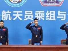 ‘Algumas rachaduras penetraram’: astronautas chineses revelam novos detalhes da espaçonave que os ‘prendeu’ no espaço no ano passado