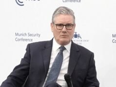 Keir Starmer anuncia que o grupo de ataque de porta-aviões do Reino Unido será implantado no Atlântico Norte