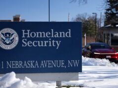 Desligamento do DHS; Negociações Rússia-Ucrânia; Jogos Olímpicos de Inverno: NPR