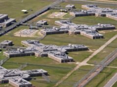 Senadores criticam aumento nas mortes em detenções do ICE, citando cuidados médicos inadequados