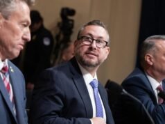 ICE e oficiais de fronteira questionados em audiência sobre assassinatos de cidadãos dos EUA