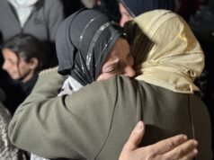 Interrogatório e atrasos: o cansativo retorno de uma família palestina a Gaza