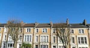 Cada vez mais credores estão a aumentar as taxas hipotecárias devido ao conflito no Médio Oriente: o que deve fazer se precisar de um novo empréstimo à habitação?