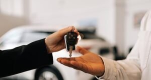 Milhões de motoristas receberão um pagamento médio de £ 829 em compensação de financiamento de automóveis