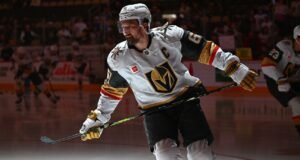 Golden Knights Mark Stone deixa o jogo com uma lesão desconhecida