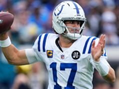 Colts colocam etiqueta de transferência raramente usada no QB Daniel Jones