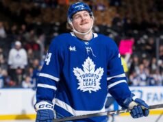 Leafs enviam McMann para Kraken, Laughton para Kings em acordos de prazo