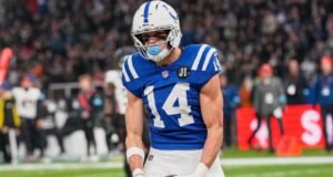 Buzz de agência gratuita da NFL: últimas novidades sobre WRs, RBs em movimento