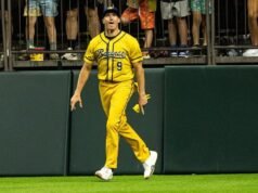 Drew Brees e Tyler Shoough juntam-se a Savannah Bananas no Superdome