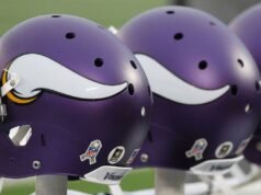 Vikings adicionam profundidade OT e assinam com Ryan Van Demark um contrato de um ano