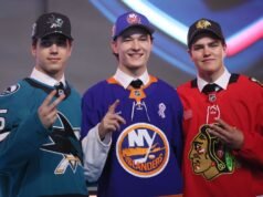 O principal prospecto dos Blackhawks, Anton Frondell, faz a estreia nos Islanders