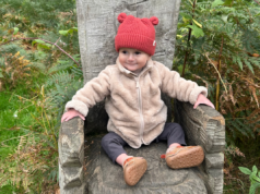 Uma criança se torna um irmão mais velho, seguido pelo pior pesadelo dos pais