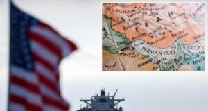 Ataque de drone incendeia petroleiro no Estreito de Ormuz enquanto bloqueio do Irã interrompe o transporte global