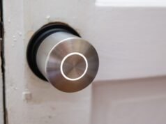 O bloqueio inteligente de retrofit de um toque Nuki está recebendo seu primeiro desconto