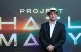 O autor de ‘Hail Mary Project’, Andy Weir, revela sua cena favorita do filme, elogia a excelente atuação de Ryan Gosling e muito mais (entrevista)