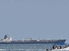 Cuba: Petroleiro russo sujeito a sanções esperado na segunda-feira, apesar do embargo americano