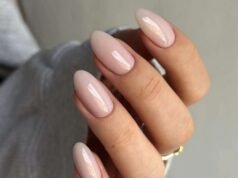 5 cores de unhas brilhantes que os artistas adoram em março, do nude manteiga ao rosa gelatinoso