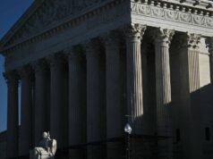 Pedidos de asilo na fronteira em risco perante a Suprema Corte dos EUA