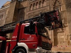 Três pessoas morreram e quatro ficaram feridas num incêndio num edifício em Espanha