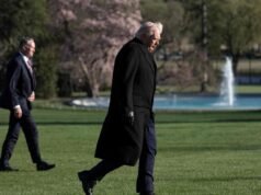 24º dia de guerra no Oriente Médio: Donald Trump fala em “negociações” com o Irã, Teerã nega