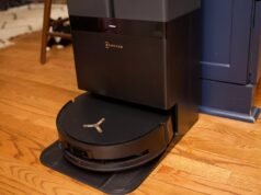 Os aspiradores robóticos da Eufy e Roborock têm mais de 50% de desconto na liquidação de primavera da Amazon.