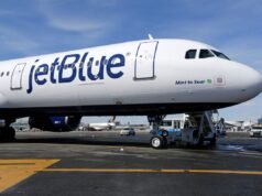 Por que os voos da JetBlue estão suspensos em todo o país?