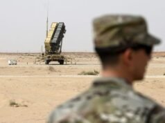 10 americanos ficaram feridos em um ataque iraniano a uma base na Arábia Saudita